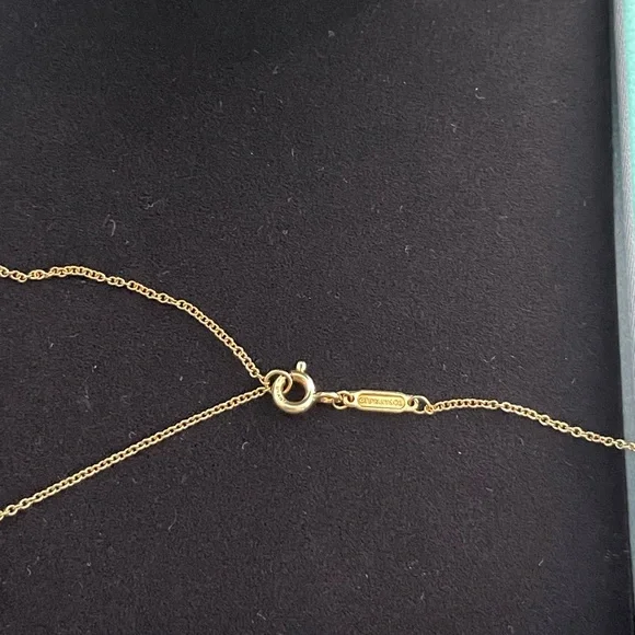 (Authentic)Tiffany & Co. T Smile Pendant in Yellow Gold with Diamonds Necklace - Picture 9 of 15